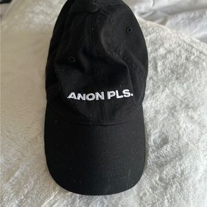 DeuxMoi Anon Pls Hat